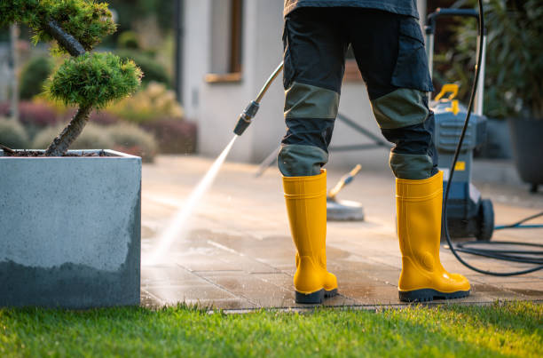 Fence Pressure Washing in Trumbull Center, CT